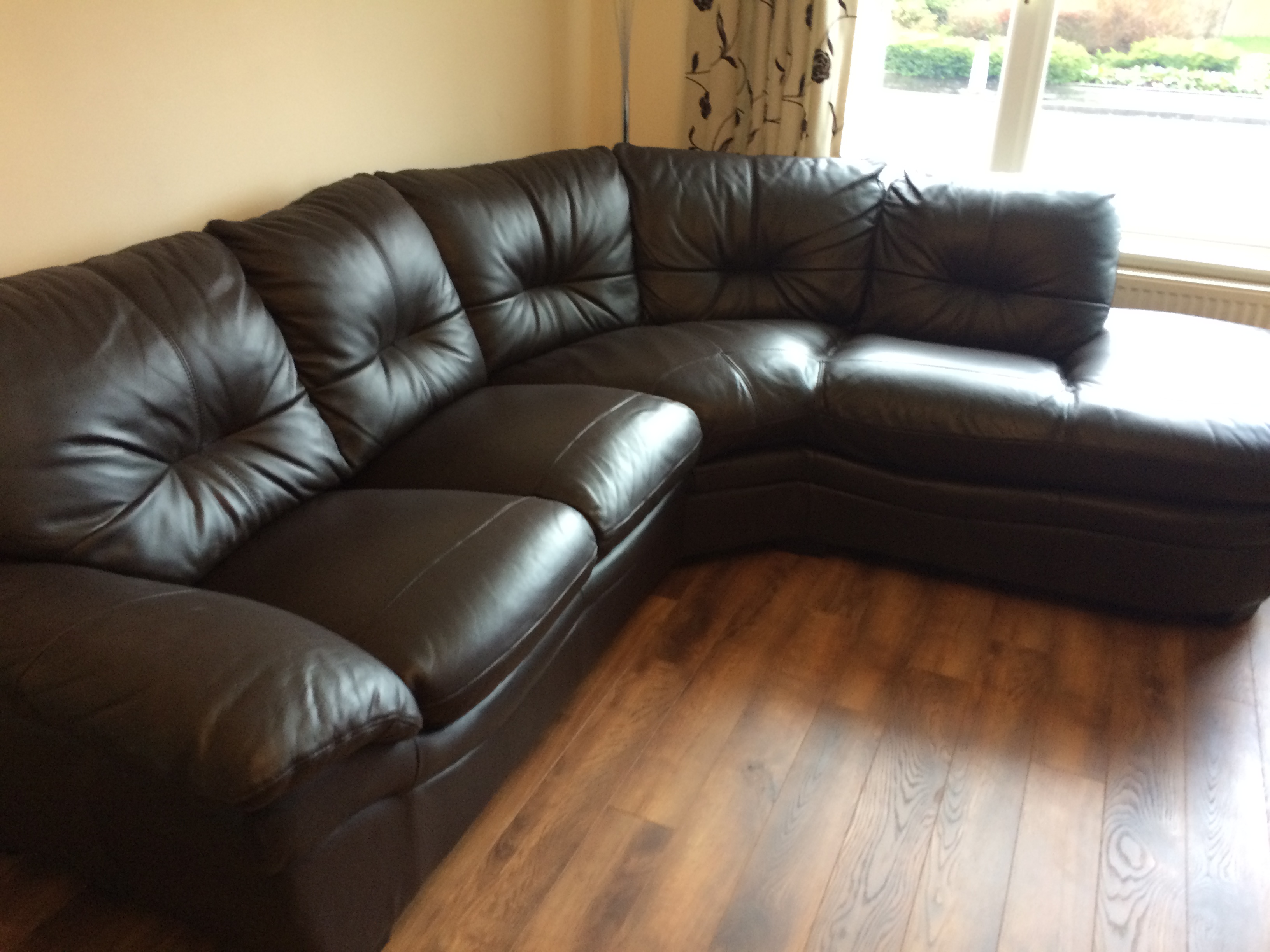 You are currently viewing Leather Sofa Refurb Video 1